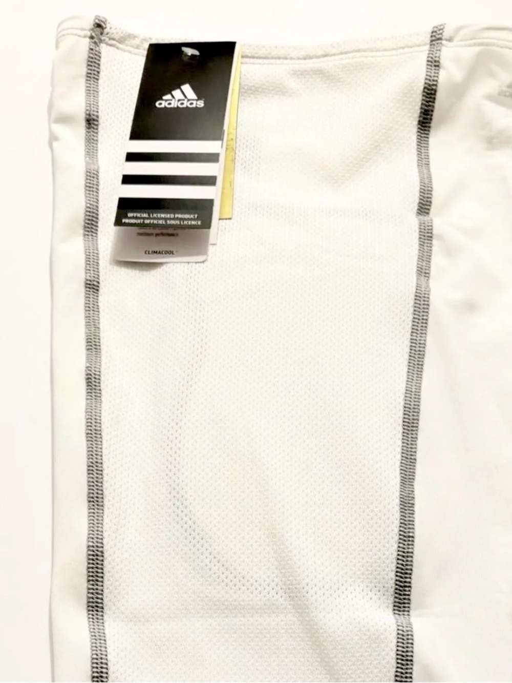 adidas TF IRONSKIN PAD KNEE in white Size XL it's only one.